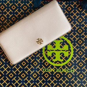 Tory Burch flat wallet (bifold)